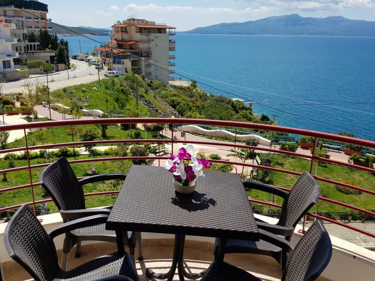 Apartment Of Beautiful Dreams Over The Sea Sarandë Exterior foto